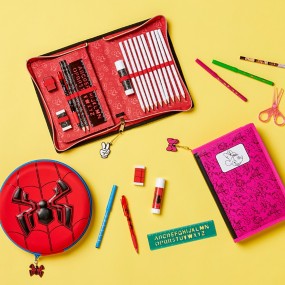 Background image of Stationery & Art Kits