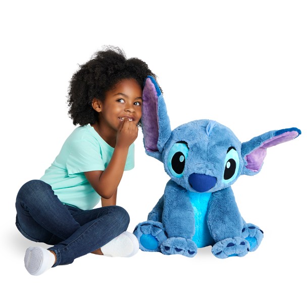 Ajoutez la peluche officielle Disney Stitch 70cm à votre collection