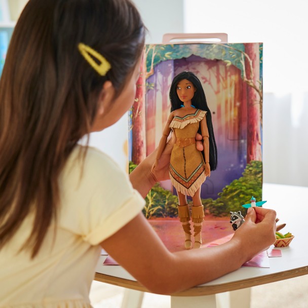 Pocahontas Disney Story Doll – 11 1/2''