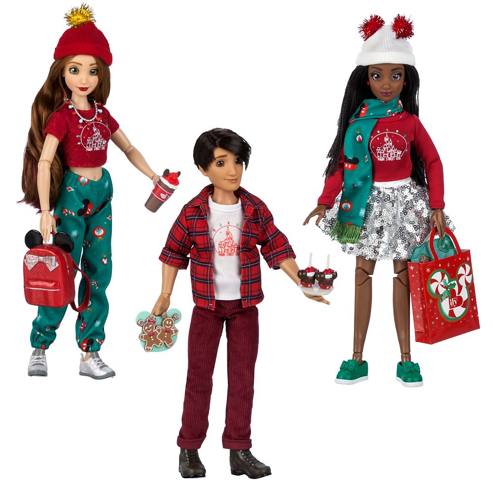 Disney ILY 4EVER Holiday Doll Gift Set has hit the shelves