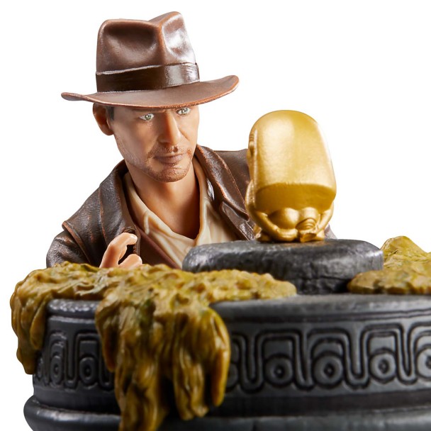Indiana Jones and the Raiders of the Lost Ark Escape with the Idol