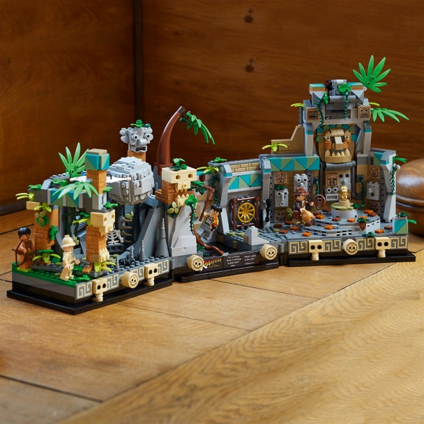 LEGO Indiana Jones Raiders of the Lost Ark: Temple of the Golden Idol – 77015