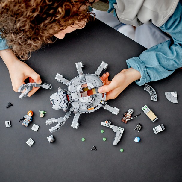 Lego 'Star Wars: The Mandalorian' Spider Tank 75361