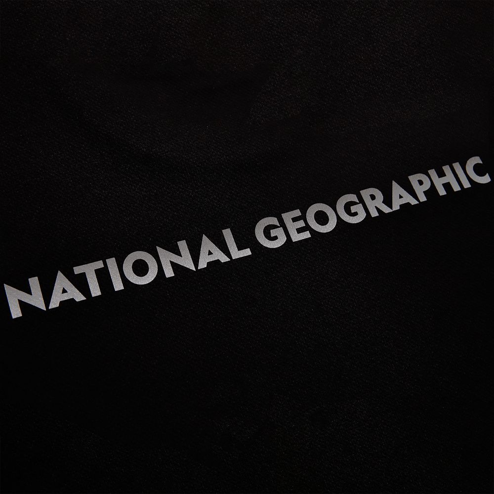 National Geographic Pullover with Pocket for Adults