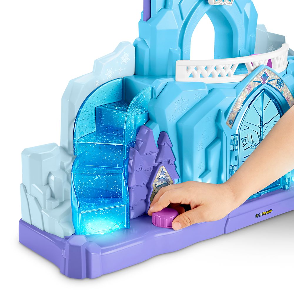 frozen 2 little people castle