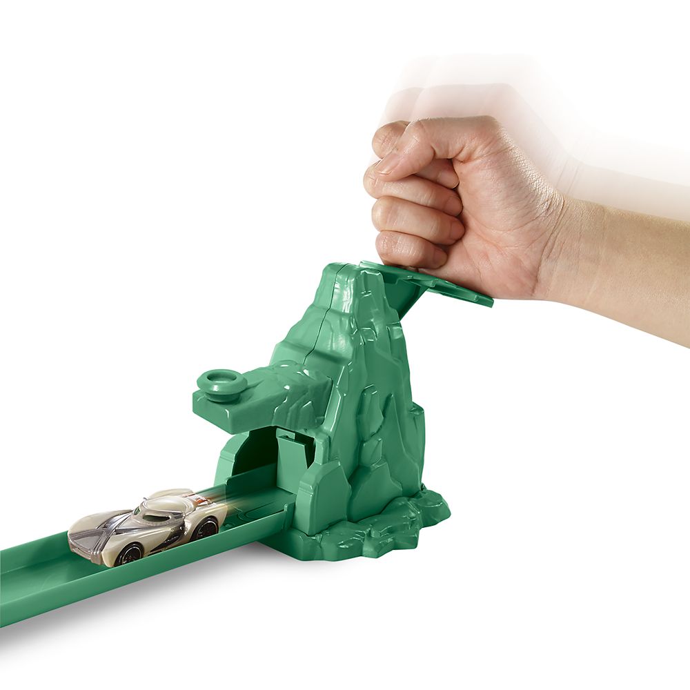 hot wheels millennium falcon playset