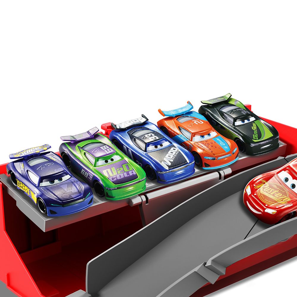 lightning mcqueen truck track