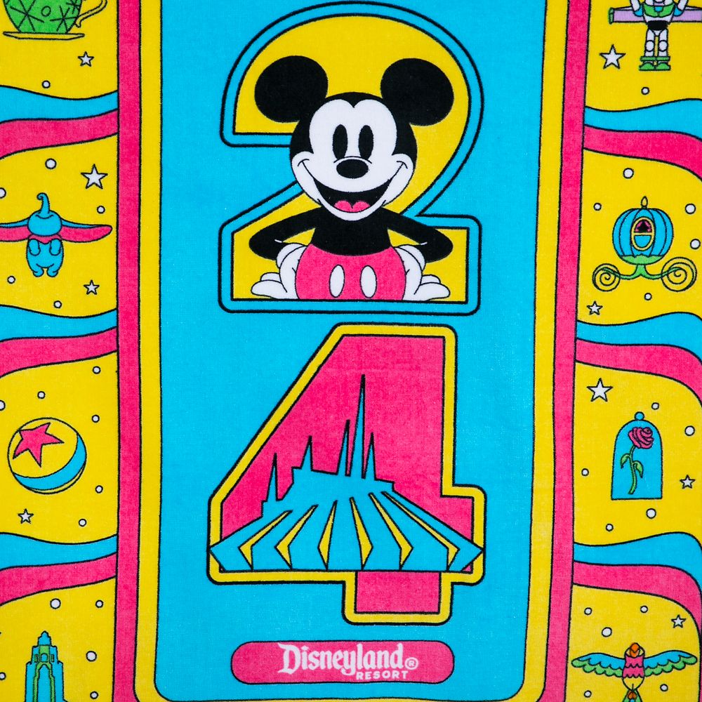 Mickey and Minnie Mouse Beach Towel – Disneyland 2024 – Large