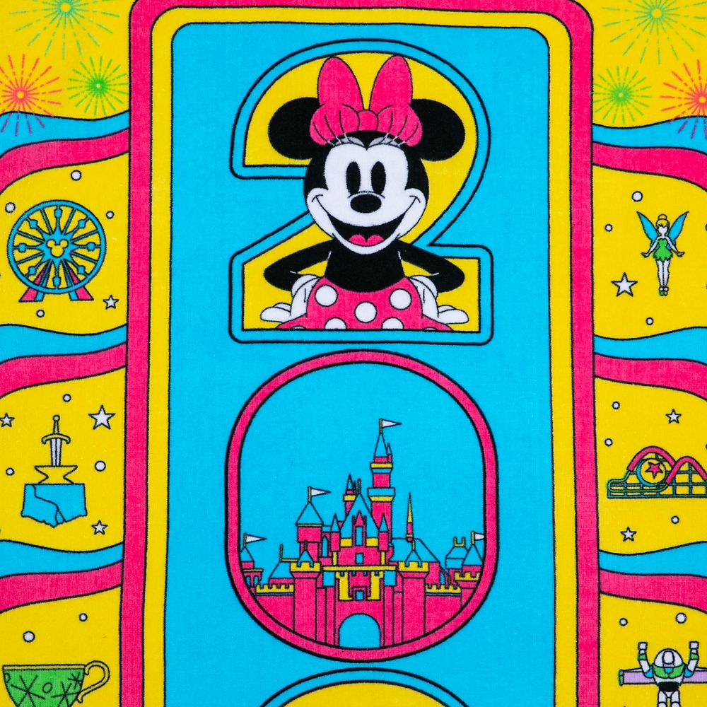 Mickey and Minnie Mouse Beach Towel – Disneyland 2024 – Large