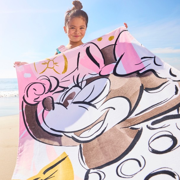 Minnie Mouse Beach Towel – Pink