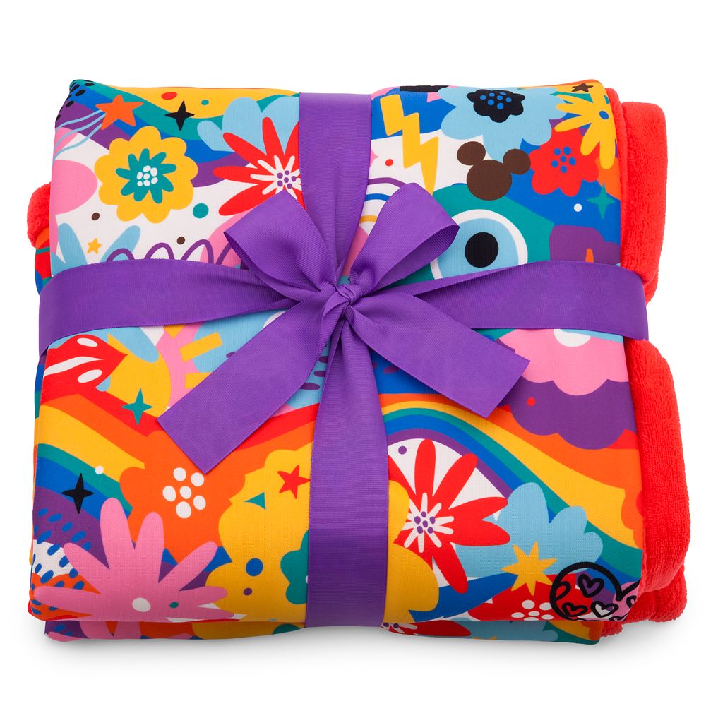 Mickey and Minnie Mouse Throw &ndash; Disney Pride Collection
