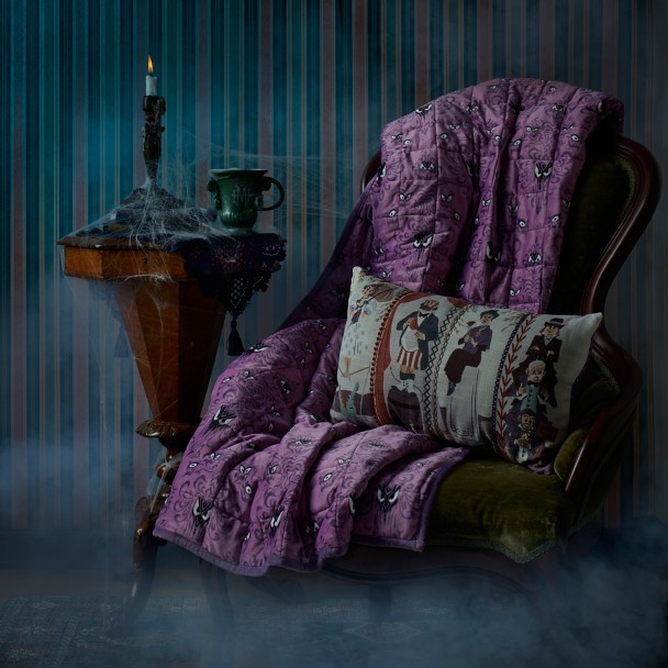 The Haunted Mansion Weighted Throw