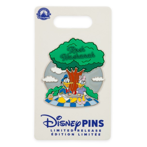 Donald Duck and Daisy Duck Rosh Hashanah Pin – Limited Release