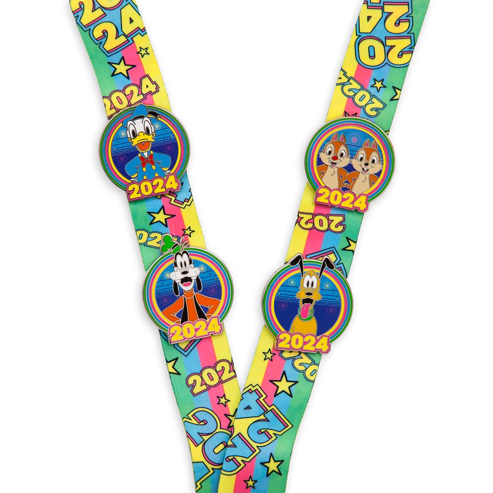 DISNEY WORLD LANYARD FOR PIN TRADING! 7 Pins Included