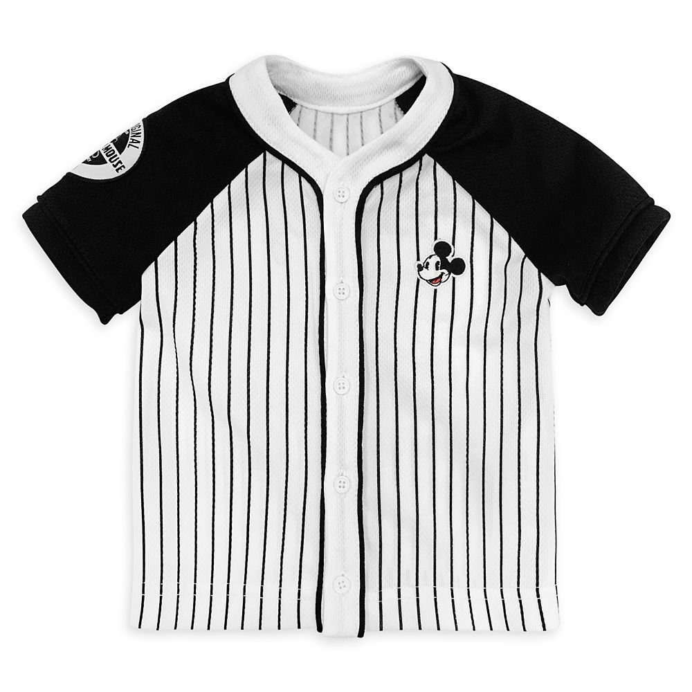 Baseball Shirt | eduaspirant.com