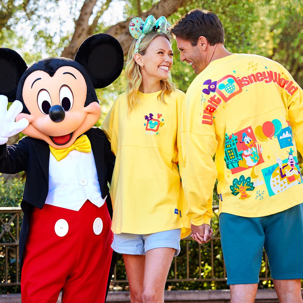 Donald Duck and Goofy Play in the Park Spirit Jersey for Adults – Walt Disney World
