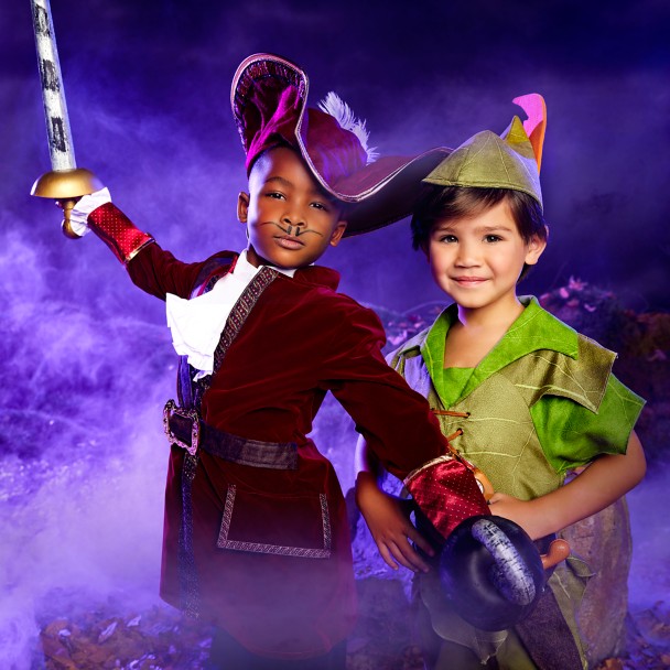  Dress Up America Kids Pirate Costume - Captain Hook Dress Up  Costume for Boys - Children's' Pirate Set : Toys & Games