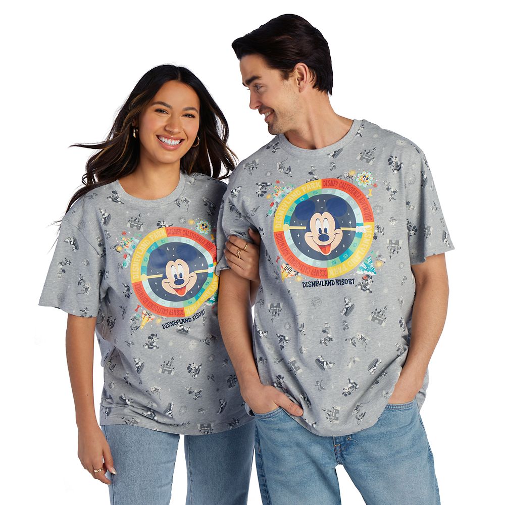 Mickey Mouse ''Play in the Park'' T-Shirt for Adults – Disneyland