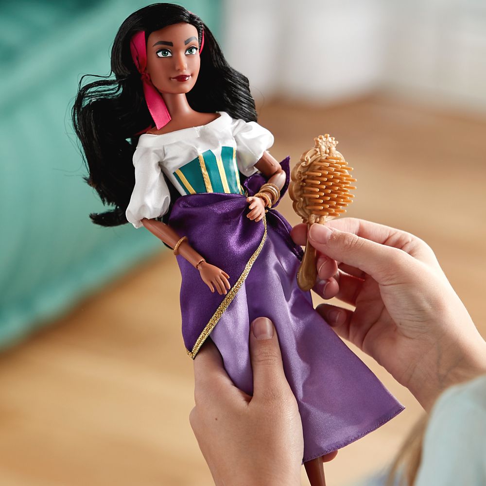 Esmeralda Classic Doll – The Hunchback of Notre Dame – 11 1/2''