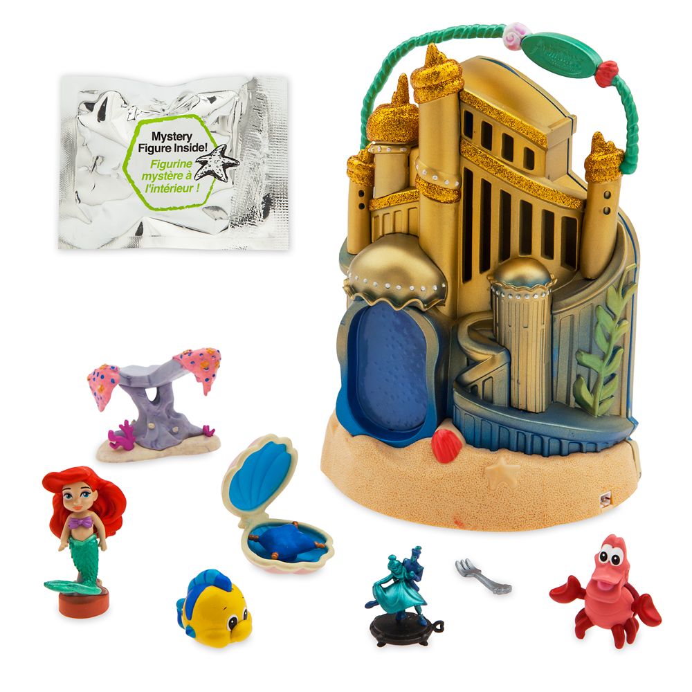 arendelle castle surprise feature playset