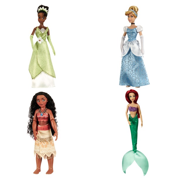  Disney Store Official ILY 4EVER Exclusive: Celebrate The  Festive Season with The Holiday Doll Gift Set : Toys & Games