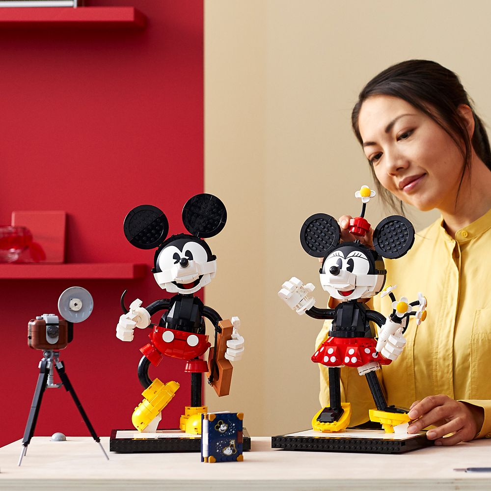 lego art disney minnie mouse