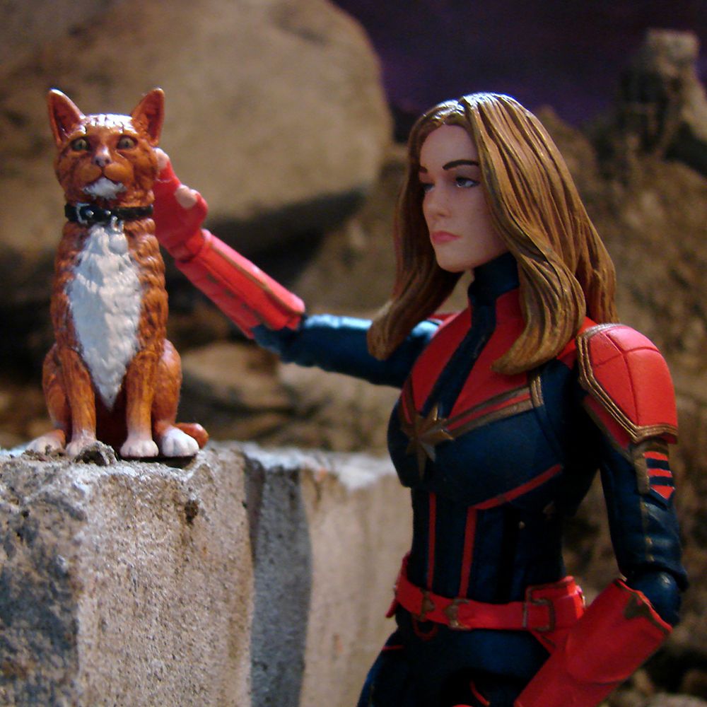 captain marvel collector box