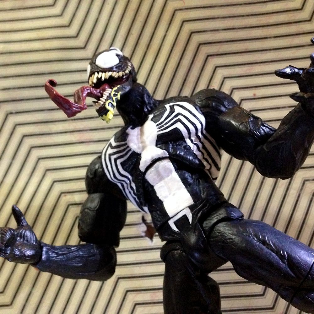 venom collector box