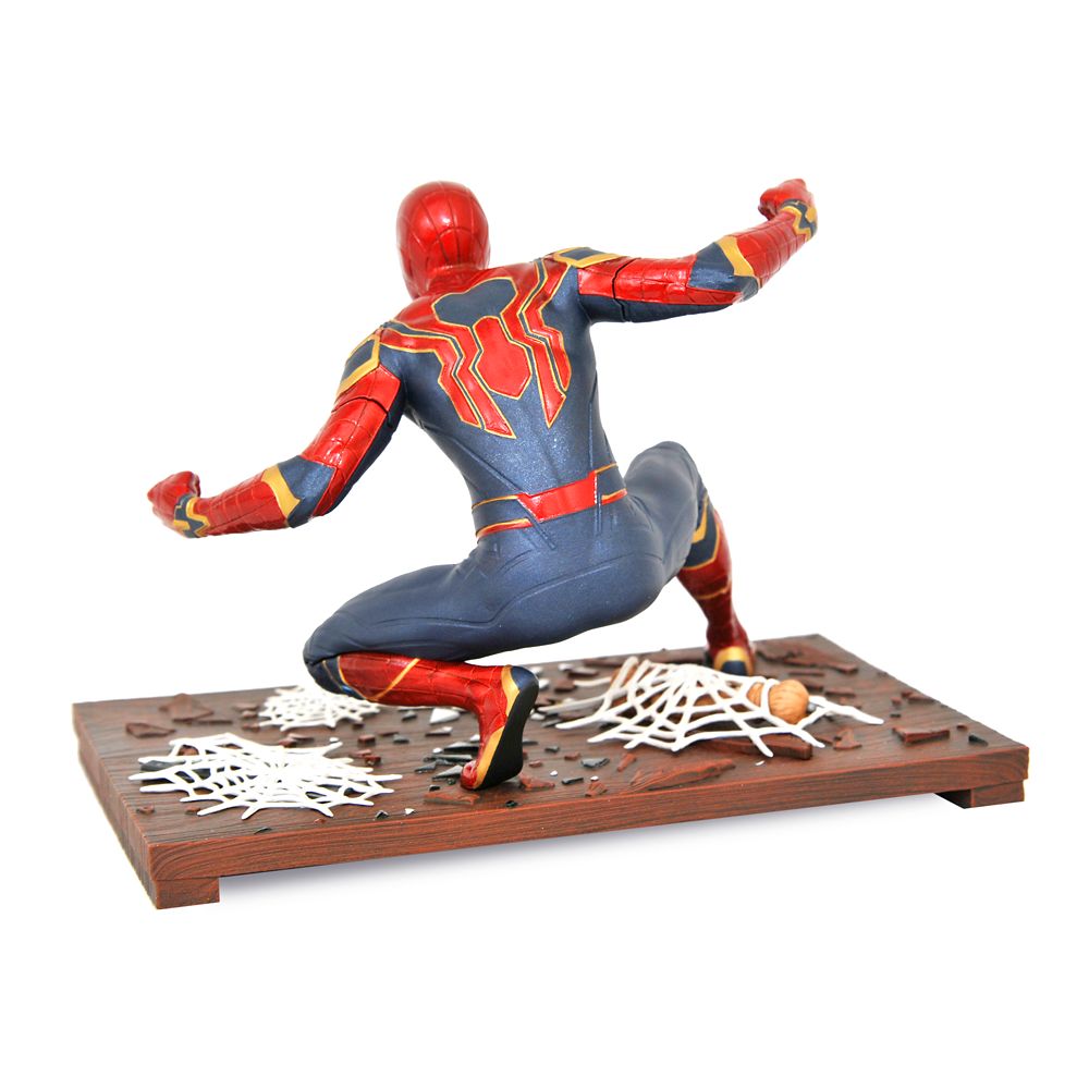 Spider-Man: Far From Home Marvel Gallery Diorama