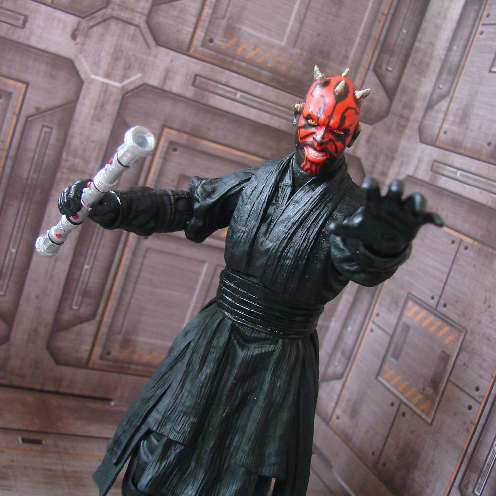 Darth Maul Collector's Edition Action Figure by Diamond Select – Star Wars – 7''