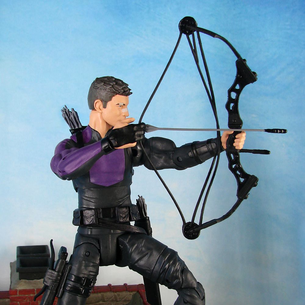 Hawkeye Special Collector Edition Action Figure Set – Marvel Select by Diamond