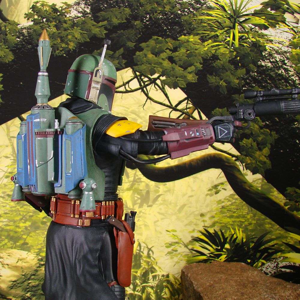 Boba Fett Gallery Diorama by Diamond Select Toys – Star Wars: The Mandalorian