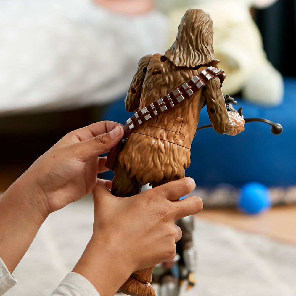 Chewbacca Talking Action Figure – Star Wars