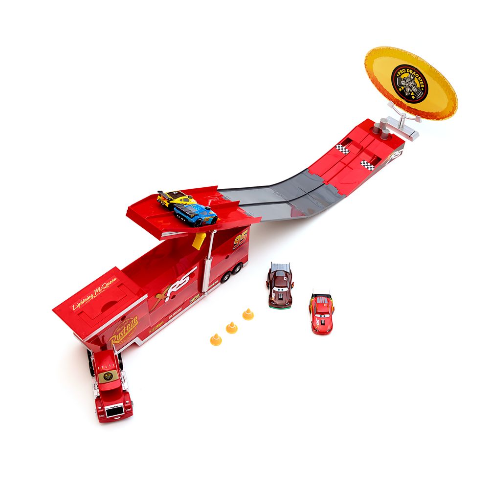 Mack Carrier Stunt Race Playset – Cars