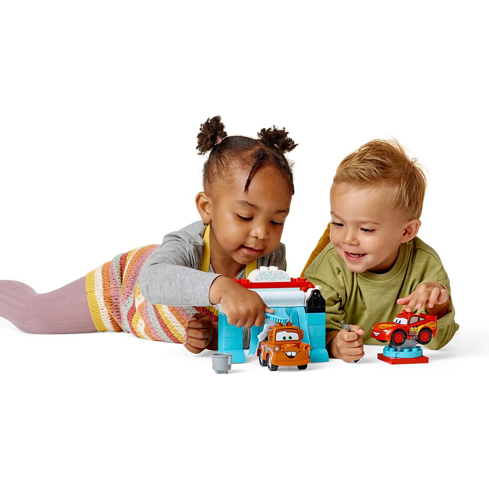 LEGO DUPLO Lightning McQueen & Mater's Car Wash Fun 10966 &ndash; Cars