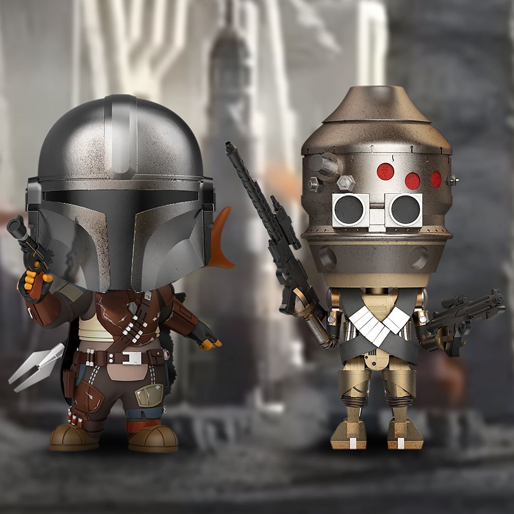 The Mandalorian and IG-11 Cosbaby Bobble-Head Figure Set by Hot Toys – Star Wars