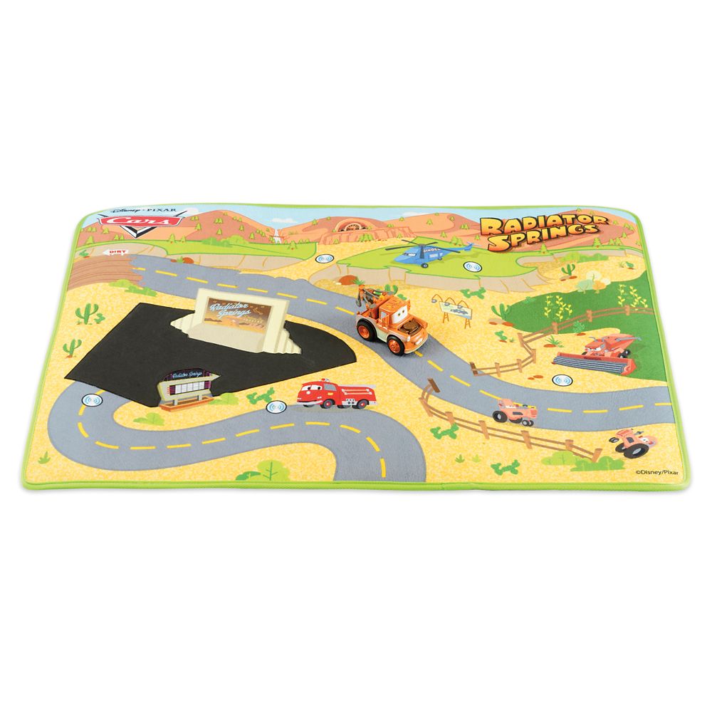 Tow Mater Radiator Springs Racing Play Mat Set – Cars