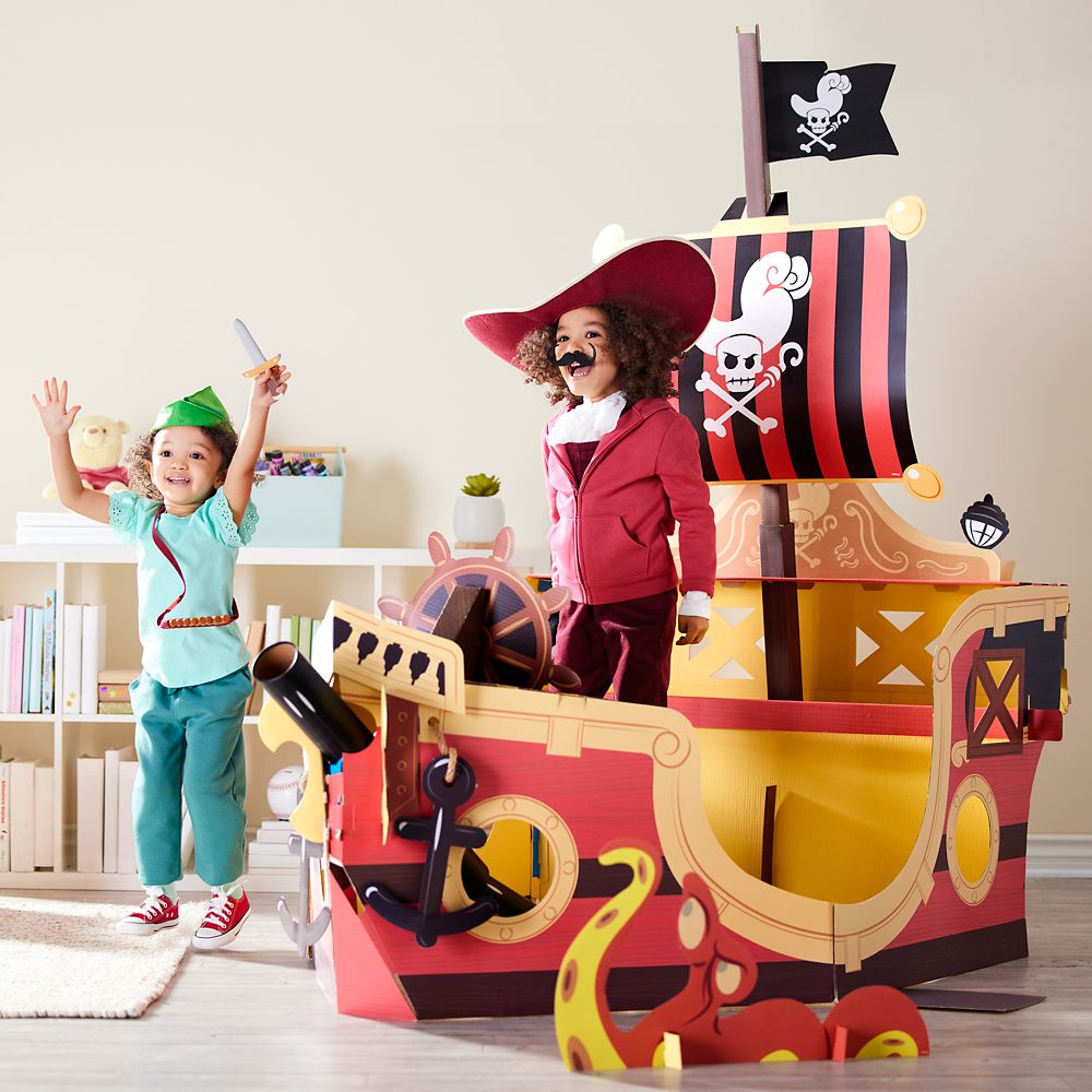 Jolly Roger Cardboard Ship – Peter Pan