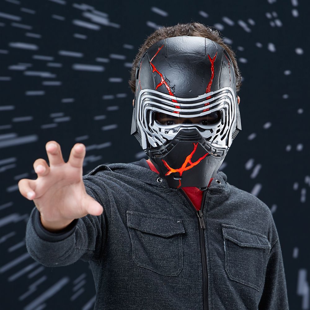 Supreme Leader Kylo Ren Electronic Mask – Star Wars: The Rise of Skywalker