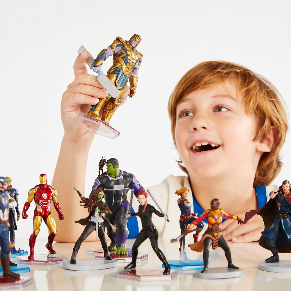 disney store avengers endgame deluxe figurine playset