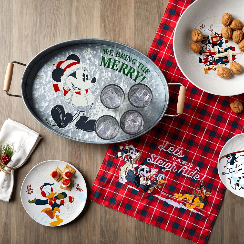 Mickey Mouse and Friends Reversible Holiday Table Runner