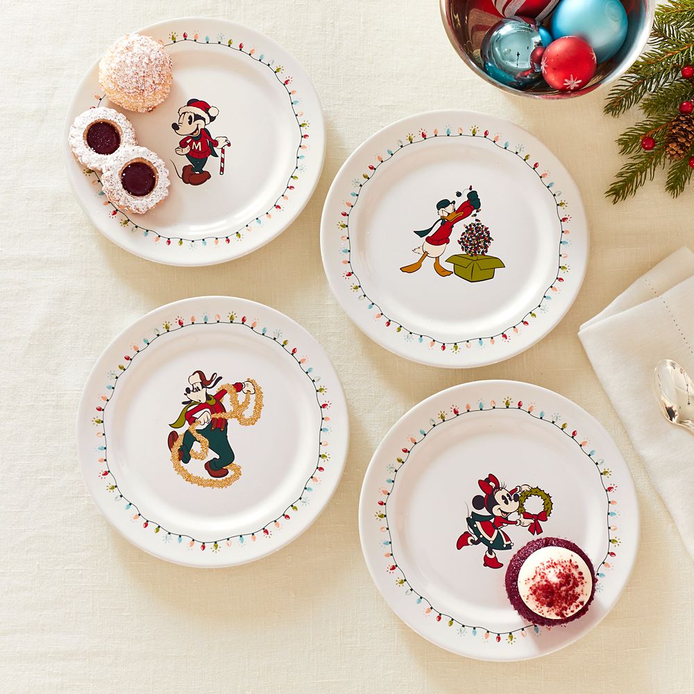 Mickey Mouse and Friends Holiday Plate Set