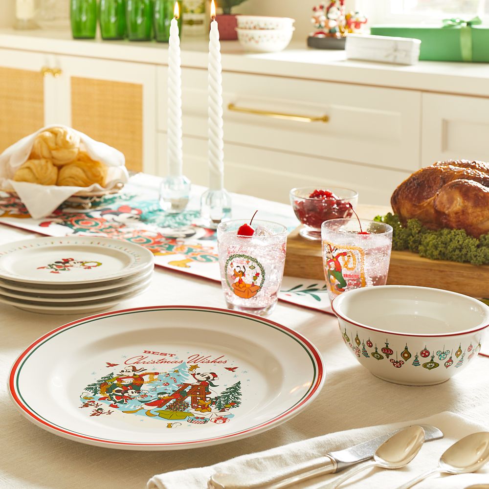 Mickey Mouse and Friends Christmas Bowl Set