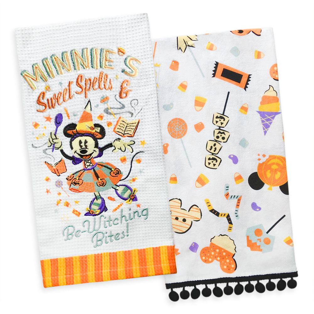 Disney Winnie the Pooh Halloween Allover Print Hanging Kitchen Towel