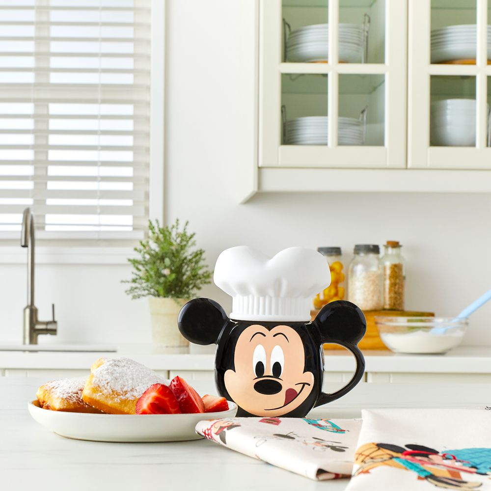 Mickey and Minnie Mouse Chef Mug with Lid – EPCOT Food & Wine Festival 2022