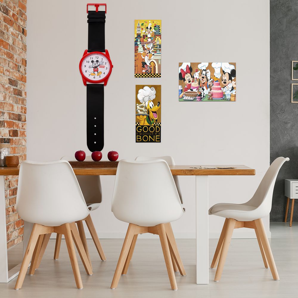 Mickey Mouse Wall Clock – Mickey & Co.