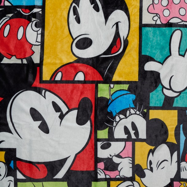 Mickey and Minnie Mouse Throw