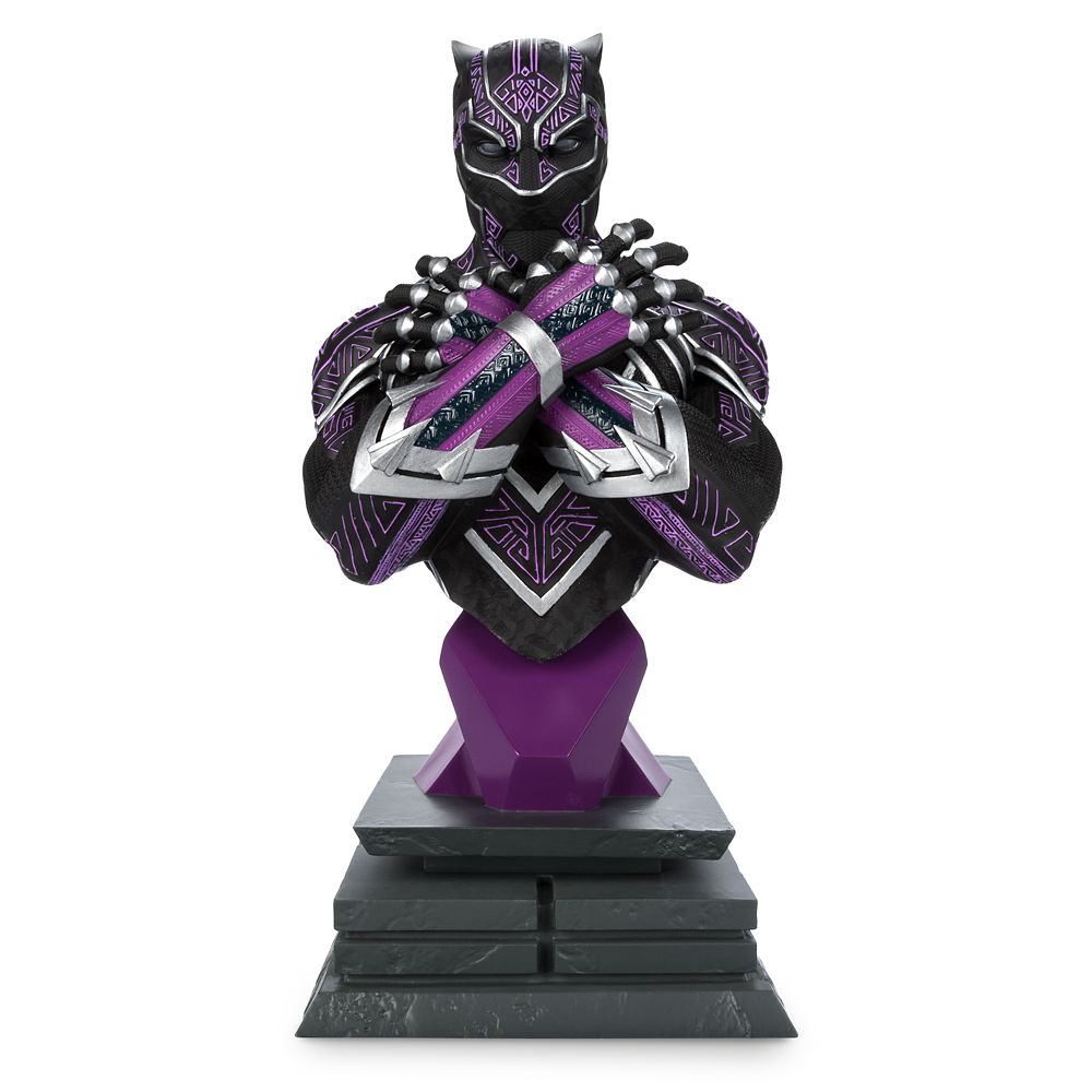 Black Panther Figure – World of Wakanda is available online