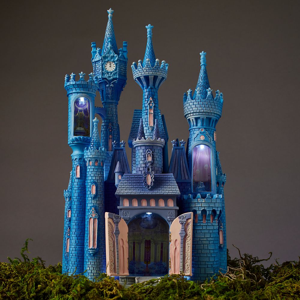 Cinderella Castle Light-Up Figurine – Disney Castle Collection – Limited Release