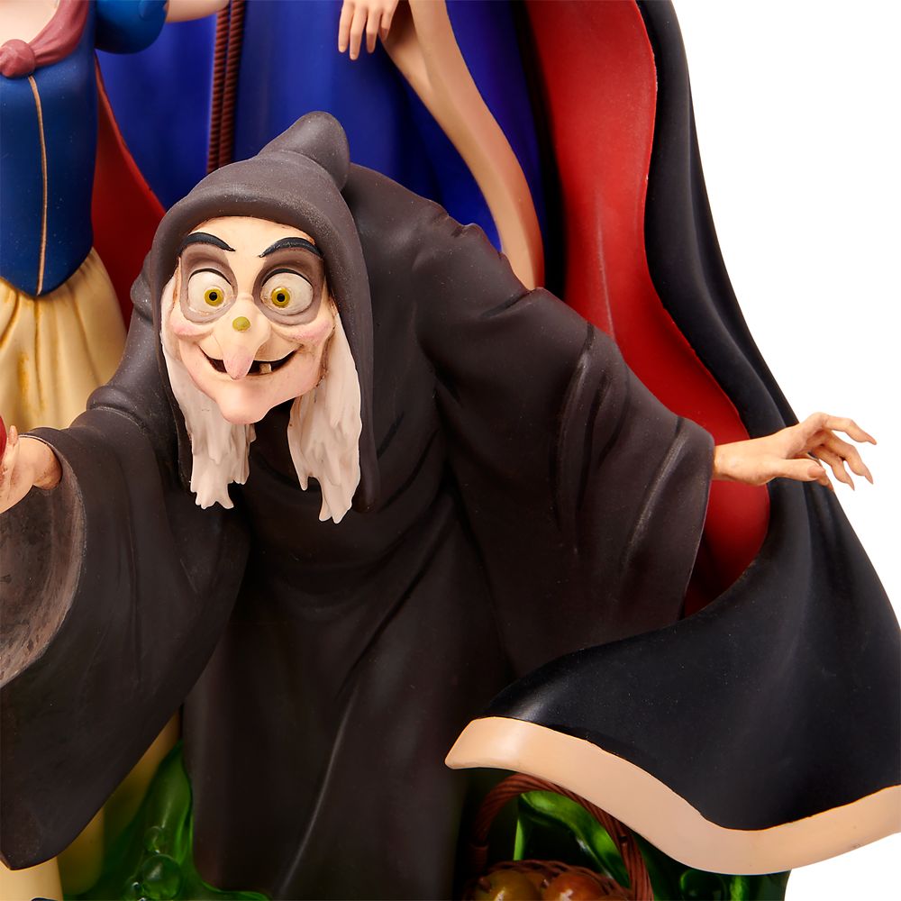 Snow White and the Seven Dwarfs 85th Anniversary Figure